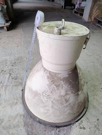 Lampada industriale a campana vintage 