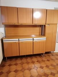 mobile cucina vintage +due tavoli a scelta +6sedie