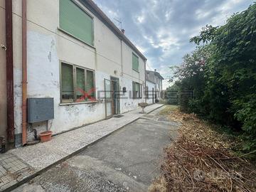 MESOLA - CASA A SCHIERA DI TESTA