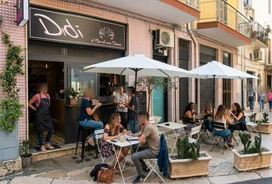 Locale Bar caffetteria Mola