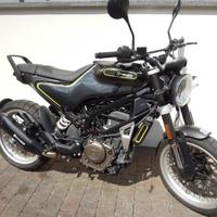 Husqvarna Svartpilen 401 - 2018