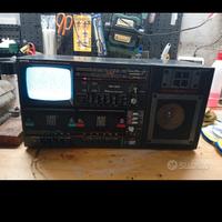 Stereo a cassetta con TV incorporata anni70.