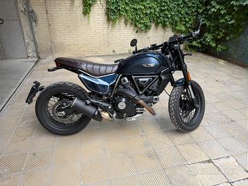 SCRAMBLER DUCATI Nightshift