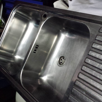 Lavabo da cucina in acciaio