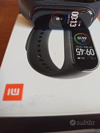 Xiaomi Mi Smart Band 4 braccialetto fitness amoled