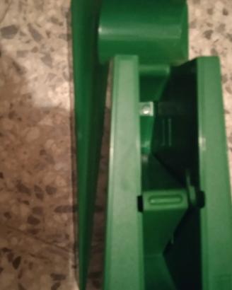 Dispenser per scotch