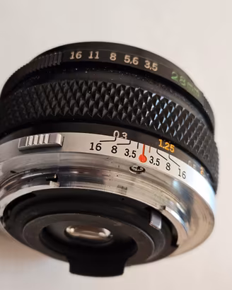 obiettivo  zuiko 28mm