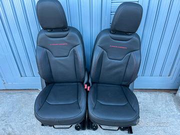 Tappezzeria o sedili o sedie o interno in pelle ,