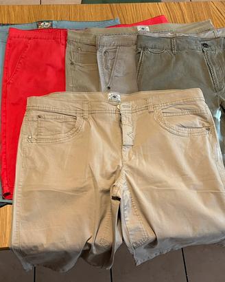 Pantaloni bermuda