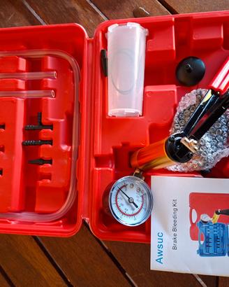 Kit spurgo freni e pompa vuoto manuale auto/moto