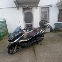 Piaggio X10 350 executive 