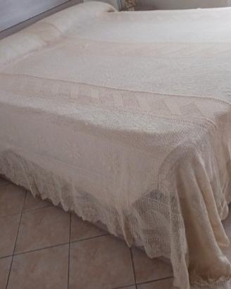 Copriletto matrimoniale uncinetto fatto a mano 