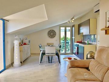 Marina di Ragusa - Mansarda in Residence + Piscina