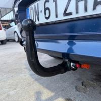 BMW 116 BENZINA EURO4 GANCIO TRAINO NEOPATENTATI