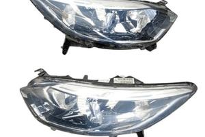 Fari anteriori Renault Captur 1.5 dci (66kw)