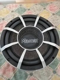 subwoofer magnat da 32CM 