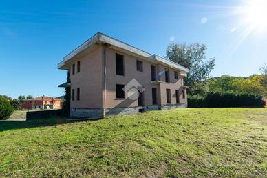 CASA INDIPENDENTE A MOMBELLO MONFERRATO
