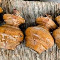 n.4 piedi a cipolla in legno