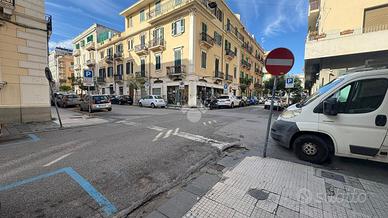 NEGOZIO A MESSINA