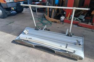 Porta moto universale per camper