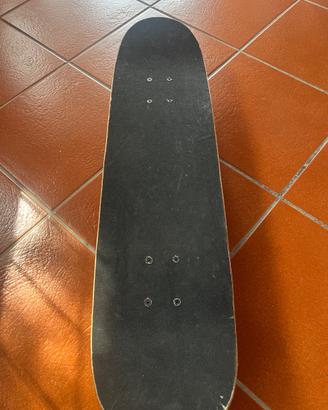 Skateboard nuovo mai usato