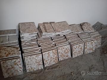 Piastrelle in graniglia 