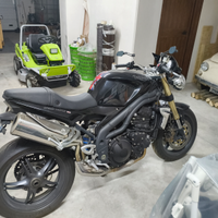 Triumph Speed triple 1050