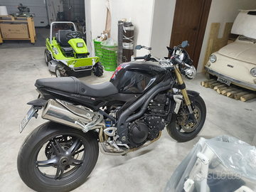 Triumph Speed triple 1050