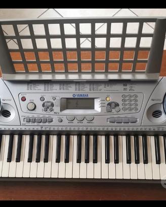 Tastiera Yamaha PSR-273