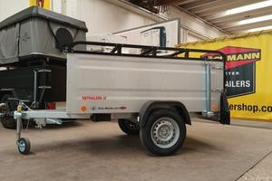 Carrello rimorchio auto con coperchio