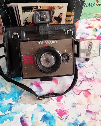 Polaroid EE 44