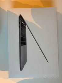 MacBook Pro 13 i5 quad core 1.4ghz 128gb SSD 8gb