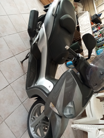 Scooter Yamaha x city 250