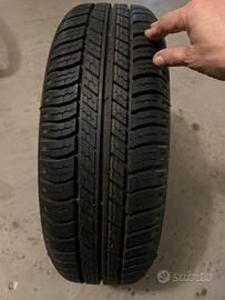 Pneumatico Michelin 175/65/14 e cerchio nuovi