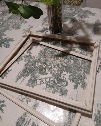 set di 2 cornici in legno color panna