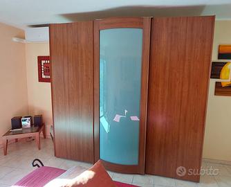 armadio ciliegio camera da letto 3 ante