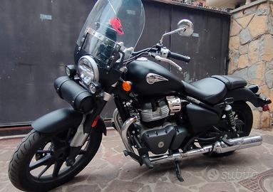 Royal Enfield Super Meteor - 2023