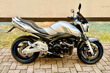 Suzuki GSR 600 Yoshimura