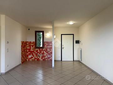 3 LOCALI A ALTOPASCIO