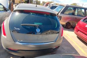 Portellone paraurti stop Lancia delta 2010