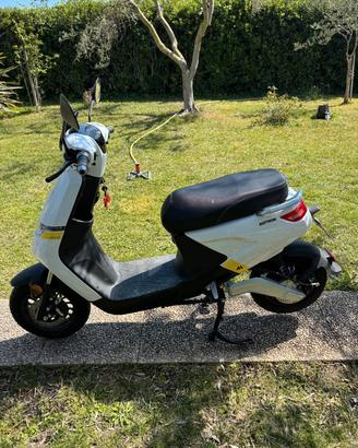 Scooter elettrico Motron Voltz