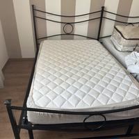 Letto in ferro con materasso 1 piazza e mezzo