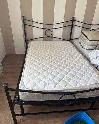 Letto in ferro con materasso 1 piazza e mezzo