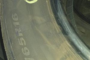 Pneumatici estivi 215/65 R16