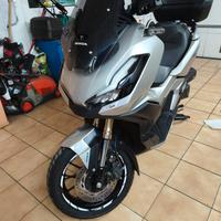 cupolino fumè Honda adv 350