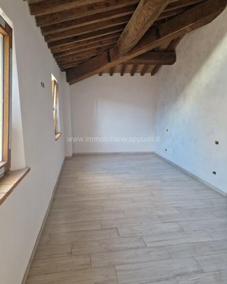 TT270 - Casa Singola Terratetto Ristrutturata in V