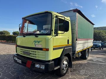 NISSAN L70 CON CENTINA