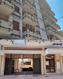 Appartamento 4 vani, in pieno centro a taranto,c/a