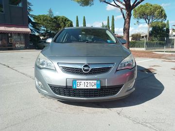 Opel Astra 1.7 CDTI 110CV 5 porte Cosmo