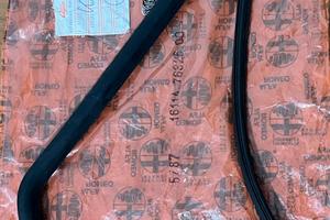 Guarnizione vetro fisso posteriore Alfa 75  Nuovo